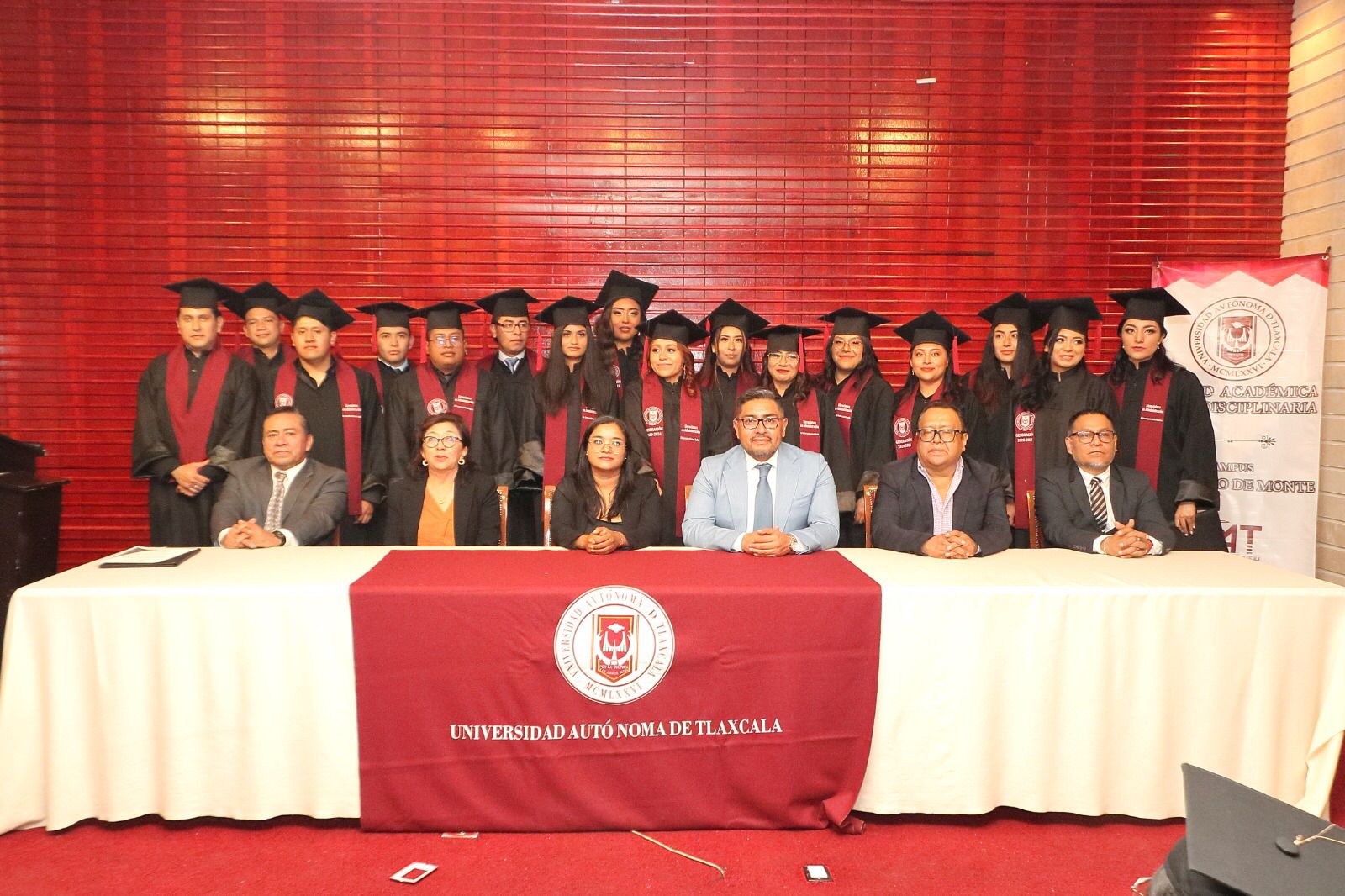 Culminan sus estudios egresados de Administración y Psicología del Campus UATx de San Pablo del Monte